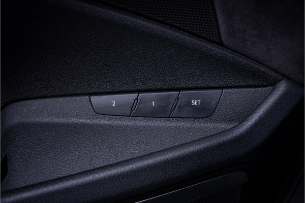 Audi e-tron 55 quattro S edition 95 kWh - Panorama | 23 Inch | B&O | Memory | 360 Camera