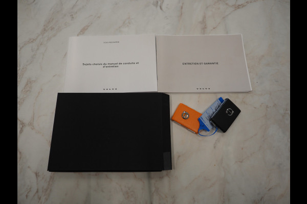 Volvo XC60 2.0 T6 Plug-in hybrid AWD Inscription Long Range | Panoramadak | Leder | Keyless | Camera | Memory | Cruise | Carplay