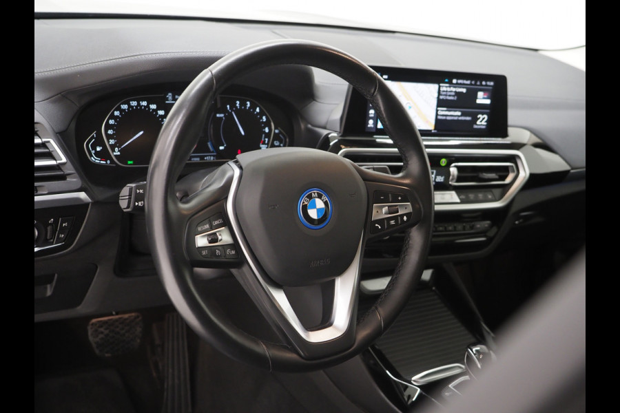 BMW X3 xDrive30e LCI 292PK | Camera | Sfeerverlichting | Stoelverwarming | Cruise | Virtual | Carplay