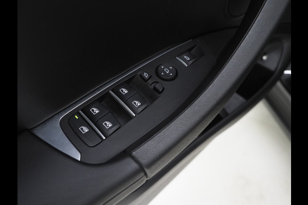 BMW X3 xDrive30e LCI 292PK | Camera | Sfeerverlichting | Stoelverwarming | Cruise | Virtual | Carplay