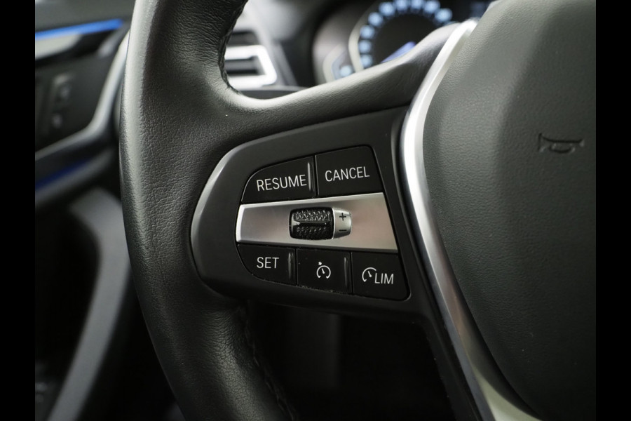 BMW X3 xDrive30e LCI 292PK | Camera | Sfeerverlichting | Stoelverwarming | Cruise | Virtual | Carplay