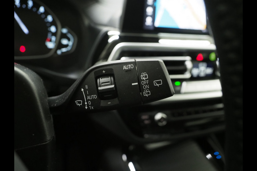 BMW X3 xDrive30e LCI 292PK | Camera | Sfeerverlichting | Stoelverwarming | Cruise | Virtual | Carplay