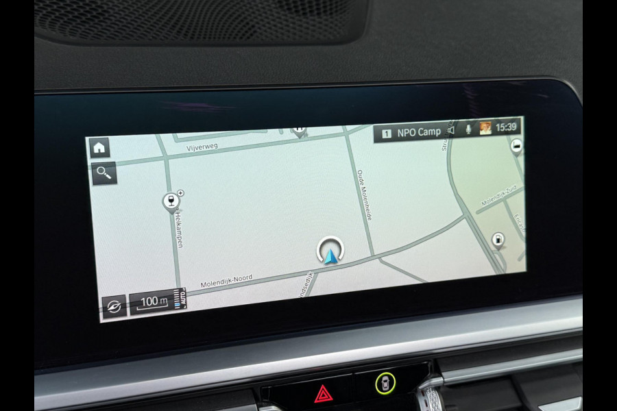 BMW 3 Serie Touring 330e Sport Line | PANORAMA | TREKHAAK | SPORTSTOELEN | KEYLESS ENTRY |