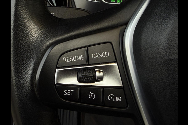 BMW 3 Serie Touring 330e Sport Line | PANORAMA | TREKHAAK | SPORTSTOELEN | KEYLESS ENTRY |