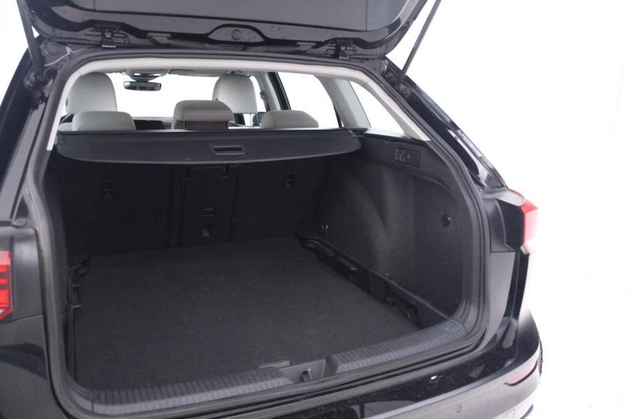 Volkswagen Golf Variant 1.0 eTSI Life Business Automaat, Apple carplay, Lmv,