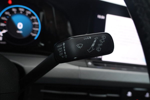 Volkswagen Golf Variant 1.0 eTSI Life Business Automaat, Apple carplay, Lmv,
