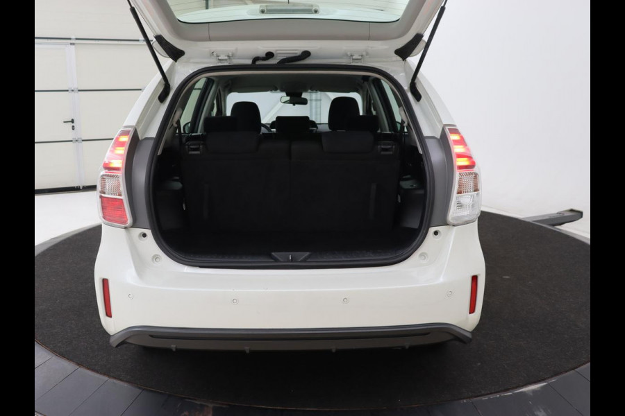 Toyota Prius+ 1.8 Active | 7-persoons | Cruise Control | Navigatie | Climate Control | Stoelverwarming | DAB