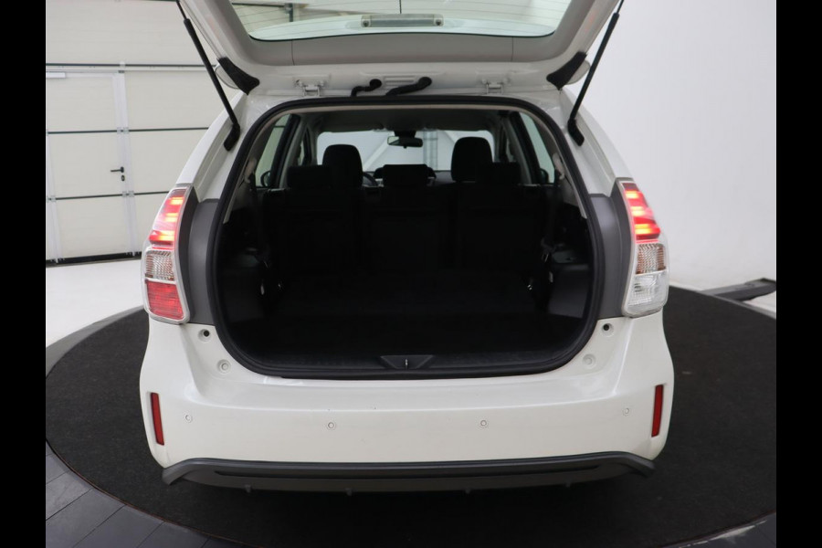 Toyota Prius+ 1.8 Active | 7-persoons | Cruise Control | Navigatie | Climate Control | Stoelverwarming | DAB