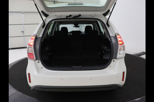 Toyota Prius+ 1.8 Active | 7-persoons | Cruise Control | Navigatie | Climate Control | Stoelverwarming | DAB