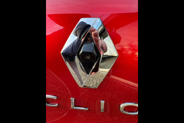 Renault Clio TCe 90 X-Tronic Techno Groot navi / Virt Cockpit / Clima / LM velgen