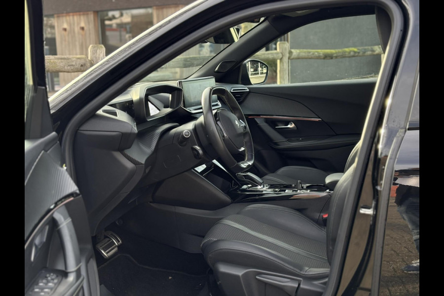 Peugeot e-2008 EV Allure 50 kWh | SoH 93,4% | Navi, 3D Virt. Cockp., Camera, Cruise, Climate, Sfeerverlichting, Carplay/Android |