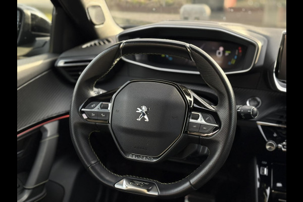 Peugeot e-2008 EV Allure 50 kWh | SoH 93,4% | Navi, 3D Virt. Cockp., Camera, Cruise, Climate, Sfeerverlichting, Carplay/Android |