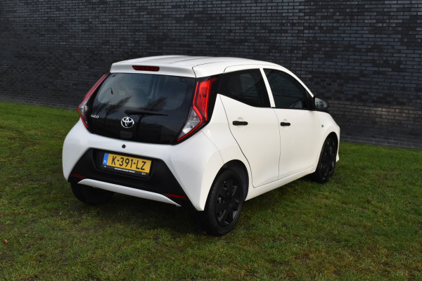 Toyota Aygo 1.0 VVT-i x-fun Airco 5-deurs 1e eigenaar btw auto