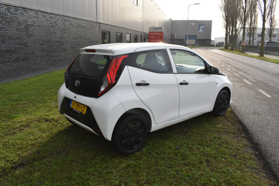 Toyota Aygo 1.0 VVT-i x-fun Airco 5-deurs 1e eigenaar btw auto
