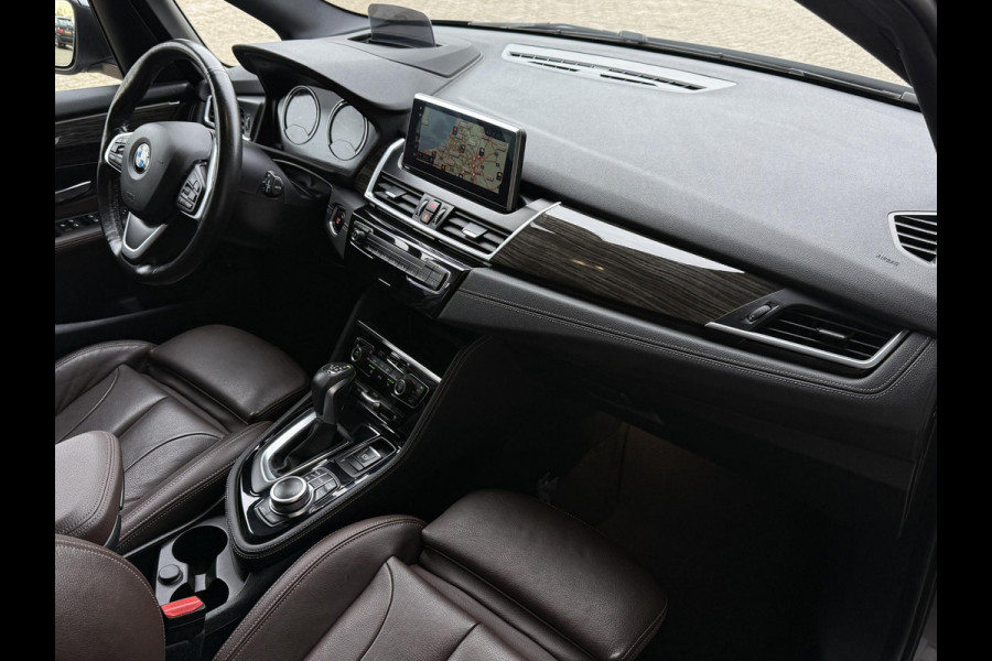 BMW 2 Serie Active Tourer 225xe iPerformance High Executive | LUXURY LINE | PANORAMA | LEDER | CAMERA | SPORTSTOELEN |
