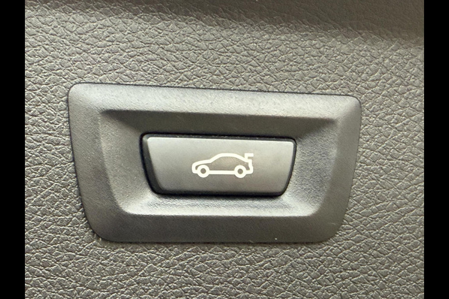 BMW 2 Serie Active Tourer 225xe iPerformance High Executive | LUXURY LINE | PANORAMA | LEDER | CAMERA | SPORTSTOELEN |