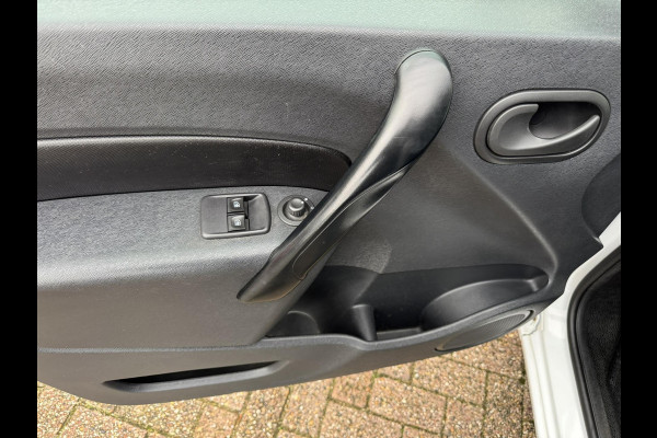 Renault Kangoo Z.E. Dealeronderhouden Airco Cruise control Navigatie Radio/CD Parkeersensoren achter Dubbeldeurs