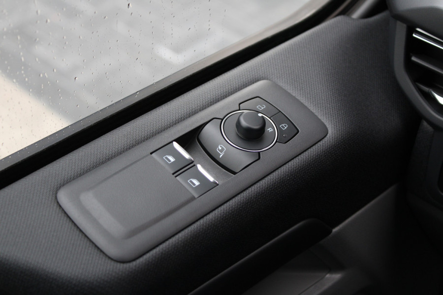 Ford Transit Custom Tourneo 340 2.5 PHEV L2H1 Titanium X 232pk - ACC - Pano - B&O - Elek. schuifdeuren - 360 camera - Elek- Trekhaak - Excl BTW - Ri