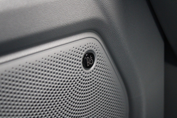 Ford Transit Custom Tourneo 340 2.5 PHEV L2H1 Titanium X 232pk - ACC - Pano - B&O - Elek. schuifdeuren - 360 camera - Elek- Trekhaak - Excl BTW - Ri