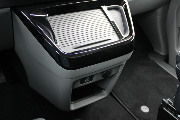 Ford Transit Custom Tourneo 340 2.5 PHEV L2H1 Titanium X 232pk - ACC - Pano - B&O - Elek. schuifdeuren - 360 camera - Elek- Trekhaak - Excl BTW - Ri