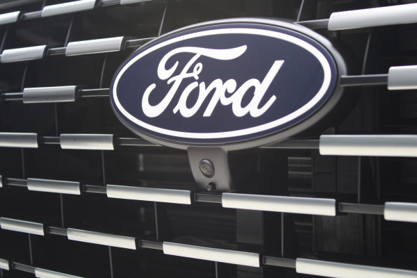 Ford Transit Custom Tourneo 340 2.5 PHEV L2H1 Titanium X 232pk - ACC - Pano - B&O - Elek. schuifdeuren - 360 camera - Elek- Trekhaak - Excl BTW - Ri