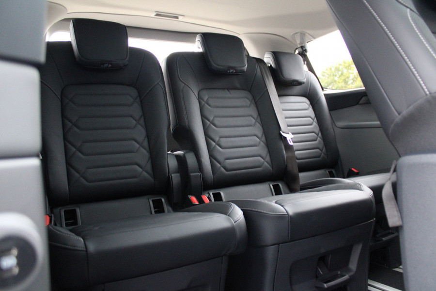 Ford Transit Custom Tourneo 340 2.5 PHEV L2H1 Titanium X 232pk - ACC - Pano - B&O - Elek. schuifdeuren - 360 camera - Elek- Trekhaak - Excl BTW - Ri