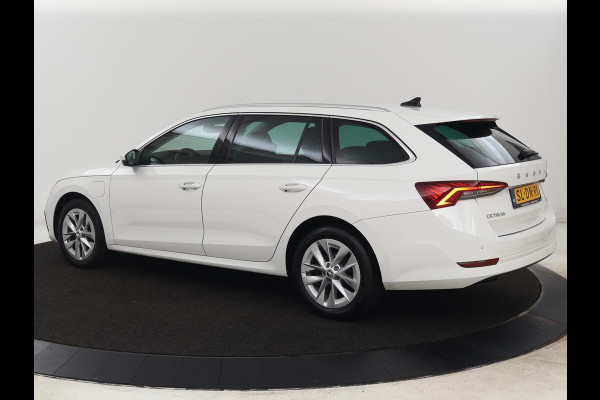 Škoda Octavia Combi 1.4 TSI iV PHEV Business Edition | Stoel & stuurverwarming | Camera | Carplay | Memory | Navigatie | Full LED