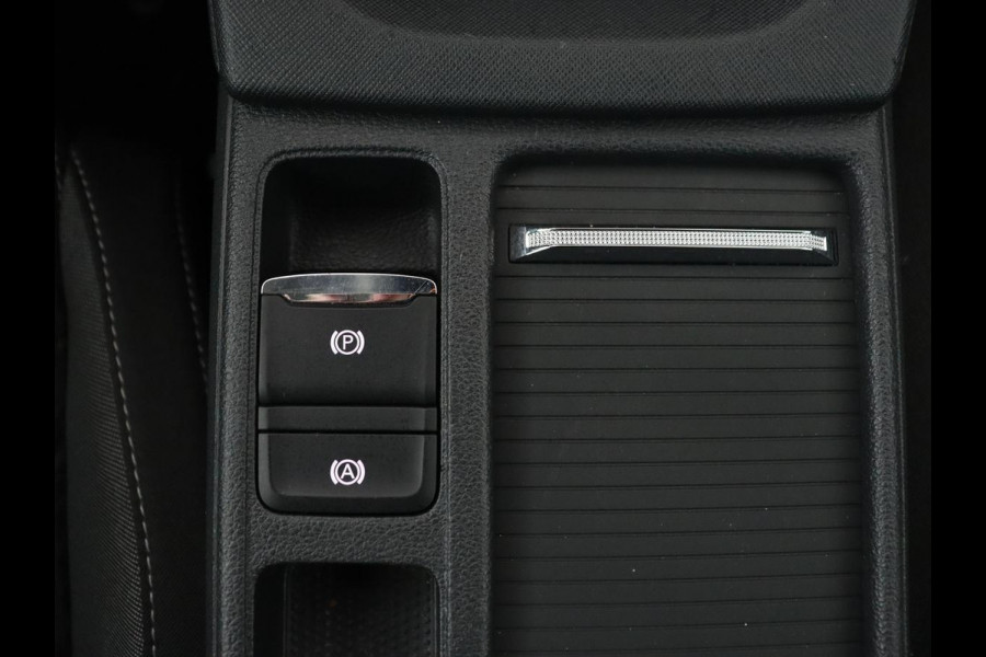 Škoda Octavia Combi 1.4 TSI iV PHEV Business Edition | Stoel & stuurverwarming | Camera | Carplay | Memory | Navigatie | Full LED