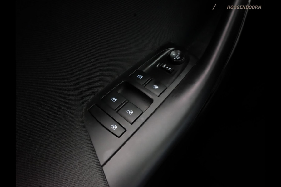 Opel Astra 1.2 Edition Sportive 100pk (APPLE CARPLAY,LED,PARKEERSENSOREN,CAMERA,CLIMATE,CRUISE,LANE ASSIST,TOPCONDITIE)