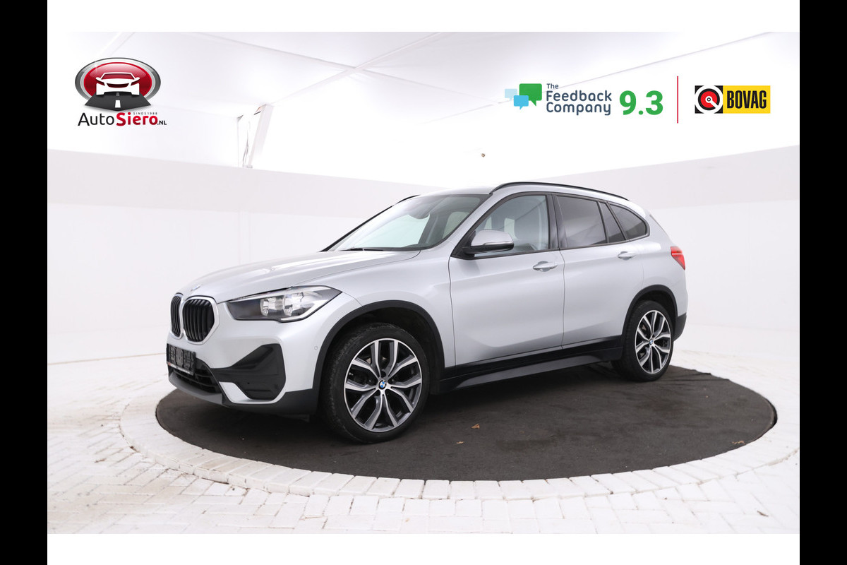 BMW X1 sDrive18d Automaat, Panorama dak, Navigatie