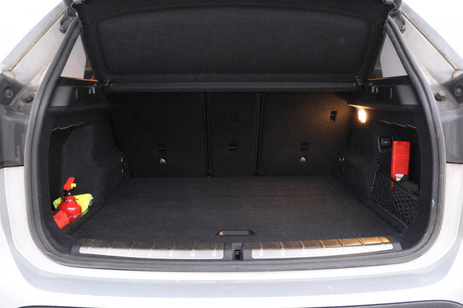 BMW X1 sDrive18d High Executive Automaat, Panorama dak, Navigatie