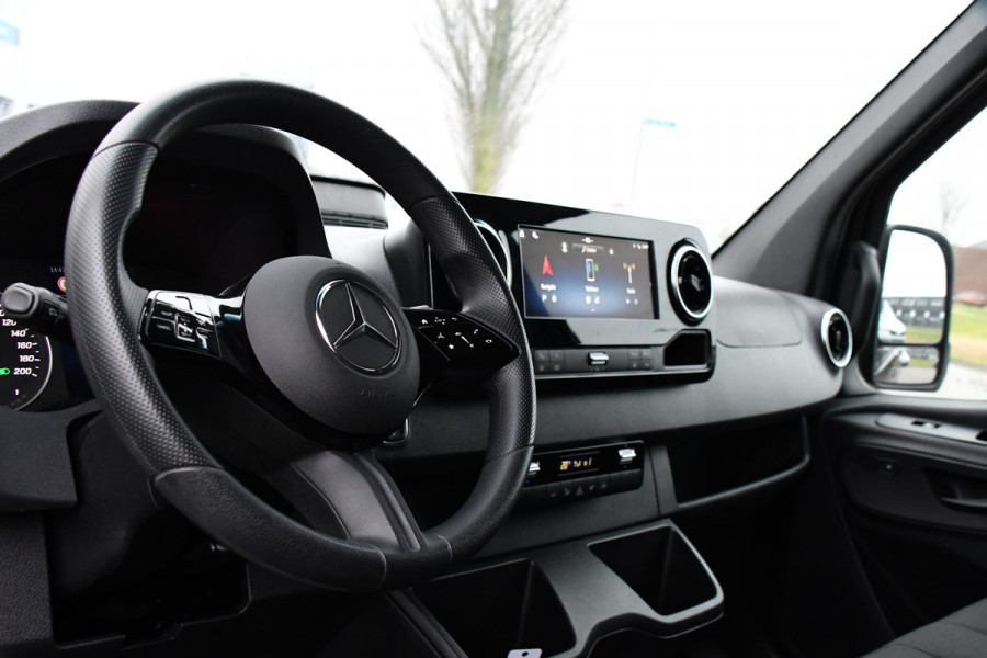 Mercedes-Benz Sprinter 317 1.9 CDI L2H2 RWD AMG Black Edition FACELIFT! Camera, Cruise, Carplay, LED, Multimedia, 170pk, NAVI, Automaat, Uniek!