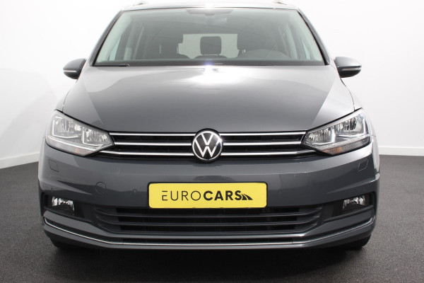 Volkswagen Touran 1.5 TSI 150pk DSG Highline 7p | Navigatie | Apple Carplay/Android Auto | Electrisch bedienbare achterklep | Adaptive Cruise control | Lichtmetalen velgen | Extra getint glas