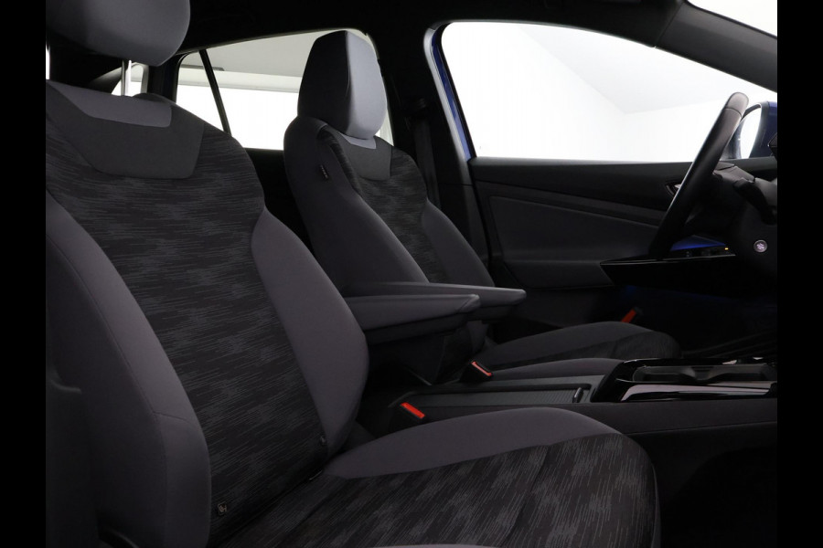 Volkswagen ID.4 Life Two-Tone 77 kWh 500 km actieradius | Navigatie | Parkeersensoren |