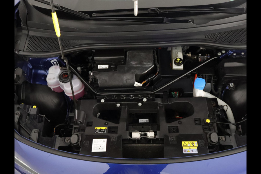 Volkswagen ID.4 Life Two-Tone 77 kWh 500 km actieradius | Navigatie | Parkeersensoren |