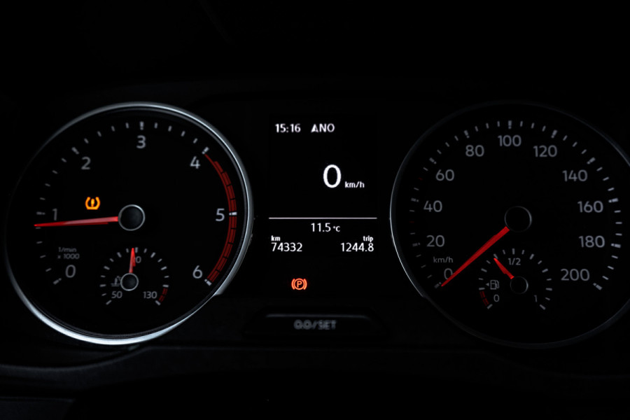 Volkswagen Crafter **2.0 TDI L3H2 | 140PK | Andriod&Carplay | Adapt.Cruise | Camera | Navi | 3-Zits | Trekhaak**