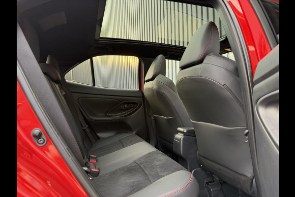 Toyota Yaris Cross 1.5 Hybrid GR Sport | Afnm. Trekhaak | Pano dak | JBL | Rijklaar!!