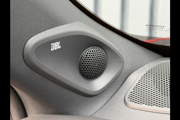 Toyota Yaris Cross 1.5 Hybrid GR Sport | Afnm. Trekhaak | Pano dak | JBL | Rijklaar!!