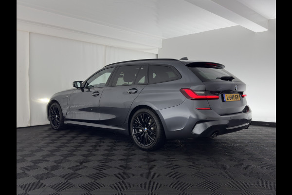 BMW 3 Serie Touring 320e M-Sportpack Business Edition Plus (Plug-In) (INCL-BTW) *PANO | LASER-LED | LEATHER | HEATED-SPORTSEATS | HARMAN/KARDON | VIRTUAL-COCKPIT | AMBIENT-LIGHT | NAVI-FULLMAP | DAB+ | 18''ALU*