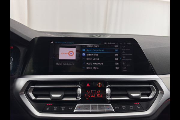 BMW 3 Serie Touring 320e M-Sportpack Business Edition Plus (Plug-In) (INCL-BTW) *PANO | LASER-LED | LEATHER | HEATED-SPORTSEATS | HARMAN/KARDON | VIRTUAL-COCKPIT | AMBIENT-LIGHT | NAVI-FULLMAP | DAB+ | 18''ALU*