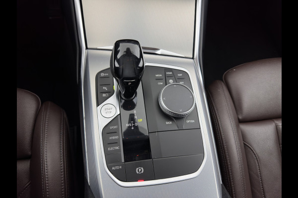 BMW 3 Serie Touring 320e M-Sportpack Business Edition Plus (Plug-In) (INCL-BTW) *PANO | LASER-LED | LEATHER | HEATED-SPORTSEATS | HARMAN/KARDON | VIRTUAL-COCKPIT | AMBIENT-LIGHT | NAVI-FULLMAP | DAB+ | 18''ALU*