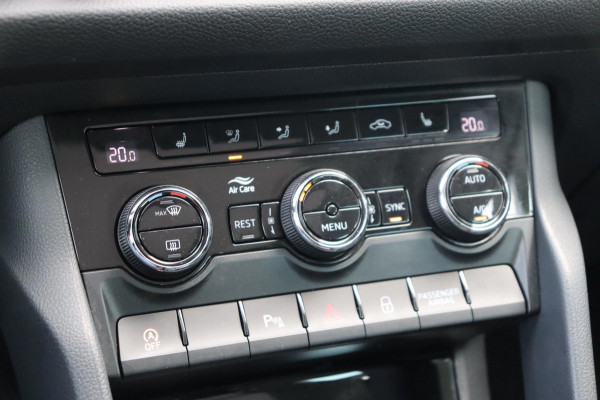 Škoda Kodiaq 1.5 TSI Business Edition org.NL schuifdak digitaal dashboard el.trekhaak adapt.cruise camera el.klep