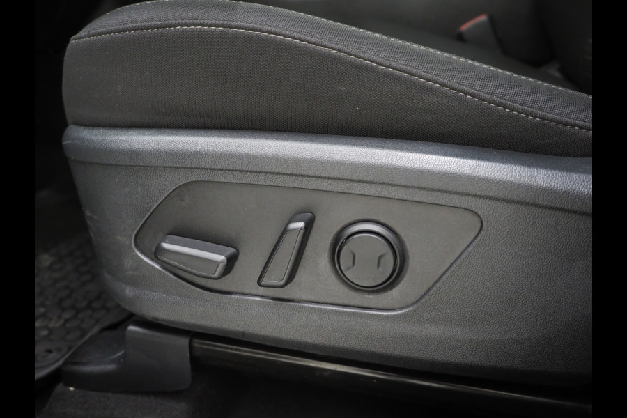 Kia Sorento 1.6 T-GDI Plug-in Hybrid 4WD 7p. | Camera | Adaptive Cruise | Trekhaak | Keyless | Dodehoekdetectie | Carplay