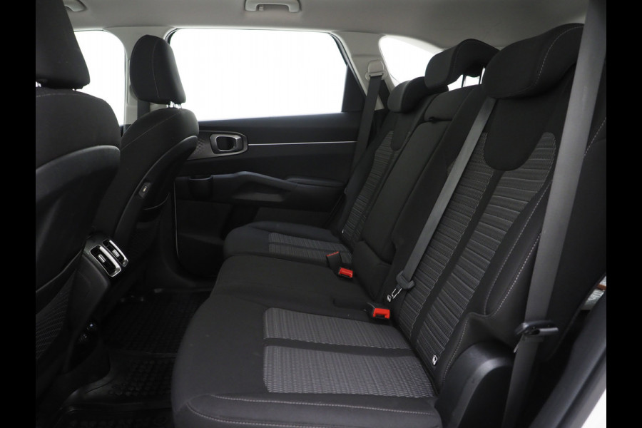 Kia Sorento 1.6 T-GDI Plug-in Hybrid 4WD 7p. | Camera | Adaptive Cruise | Trekhaak | Keyless | Dodehoekdetectie | Carplay