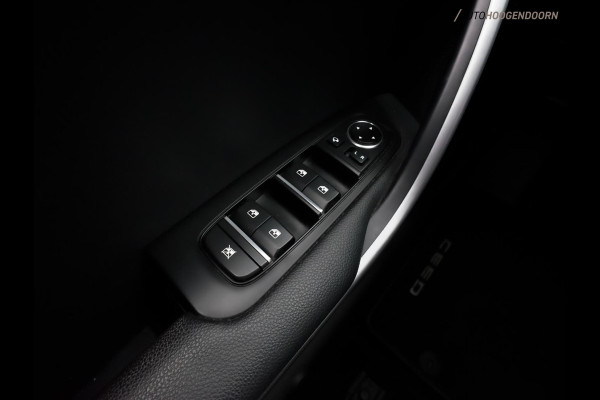 Kia Ceed Sportswagon 1.4 T-GDi DynamicPlusLine (STUURVERWARMING,ADAPTIVE CRUISE,APPLE CARPLAY,CLIMATE,LANE ASSIST,TOPCONDITIE)