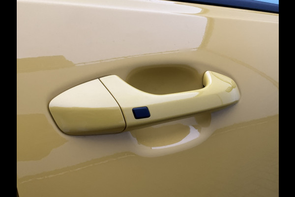 Kia Stonic 1.0 T-GDi DynamicLine Navi Camera Trekhaak Carplay Keyless Yellow Star