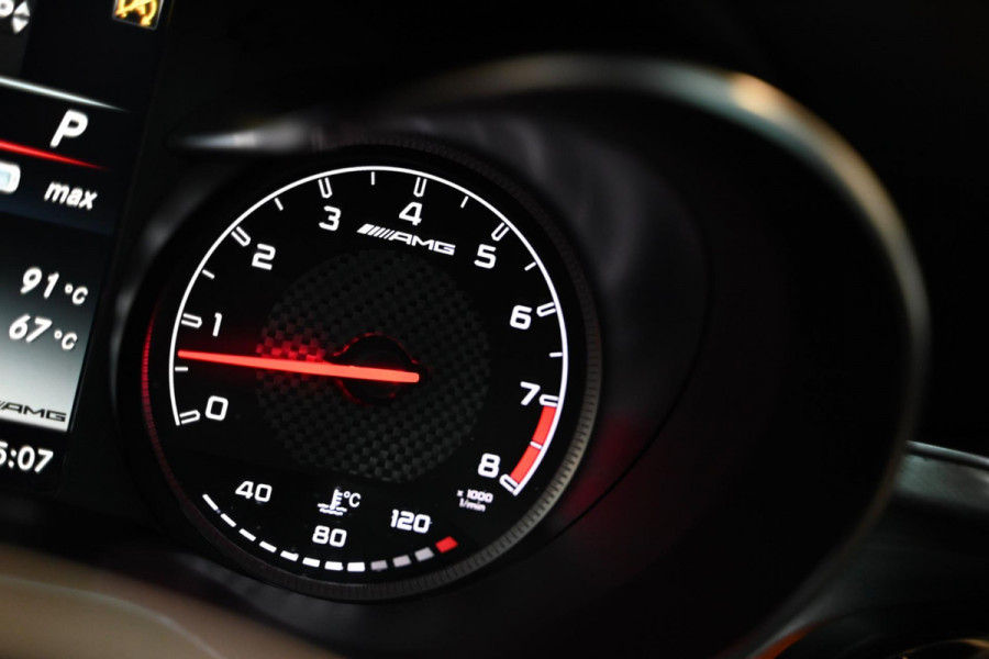 Mercedes-Benz GLC AMG 63 4MATIC+ - Distronic Pro - Burmester - Memory - Panoramadak - Trekhaak - Nappaleder -