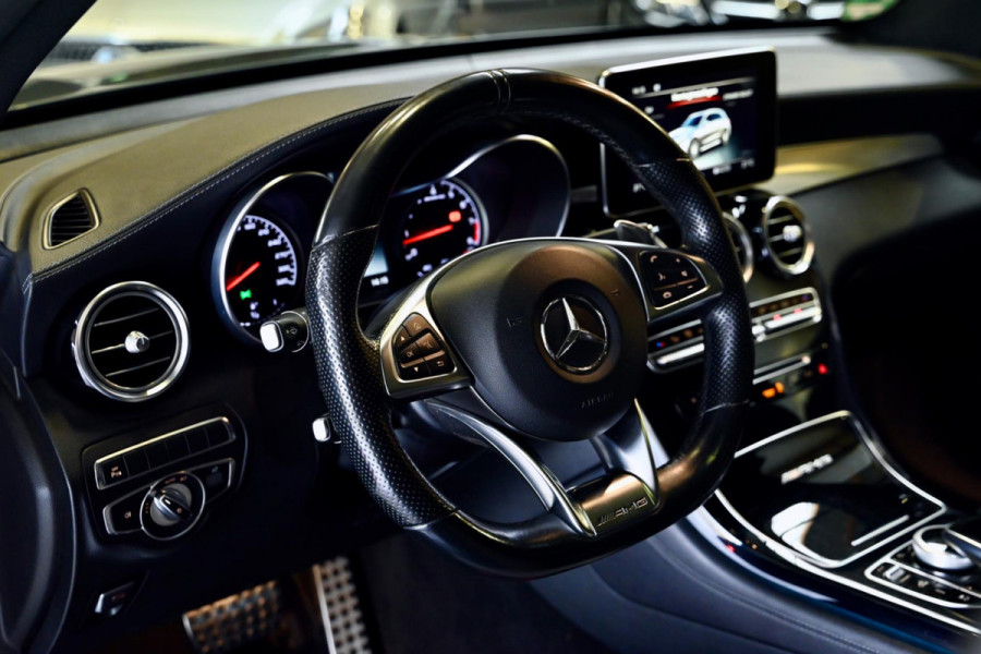 Mercedes-Benz GLC AMG 63 4MATIC+ - Distronic Pro - Burmester - Memory - Panoramadak - Trekhaak - Nappaleder -