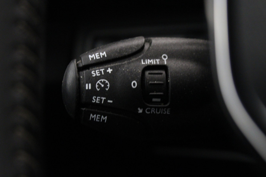 Peugeot 5008 1.2 PureTech Active |Navi|