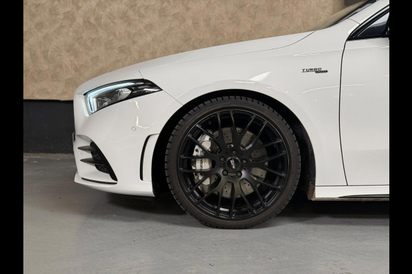 Mercedes-Benz A-Klasse AMG 35 4MATIC Edition 1 | pano | Memory | Multibeam | 360 camera | Keyless | Sfeerverlichting | DAB
